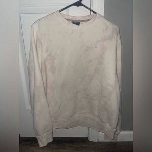 nike sweatshirt